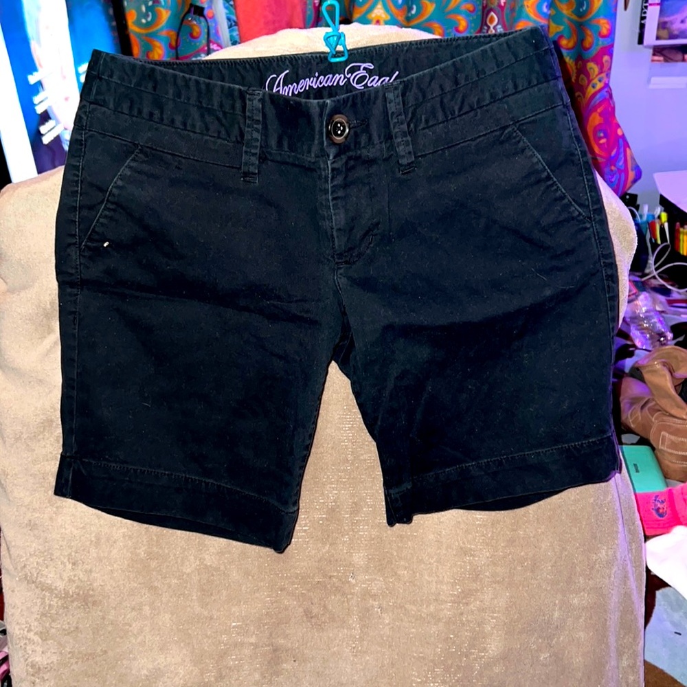 American Eagle Above the Knee Length Shorts Sz.6 Black